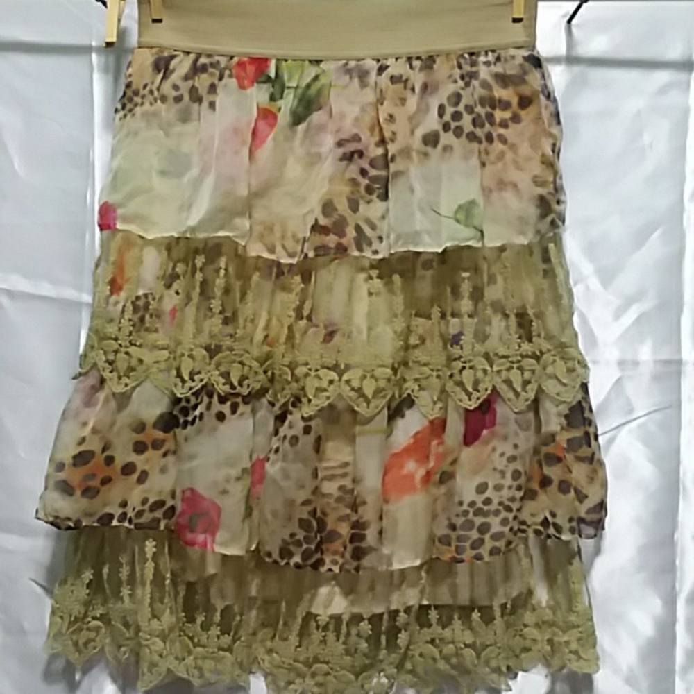 Women's V Christina M Skirt